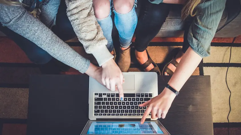 Community Management Social Networks Reseaux Sociaux